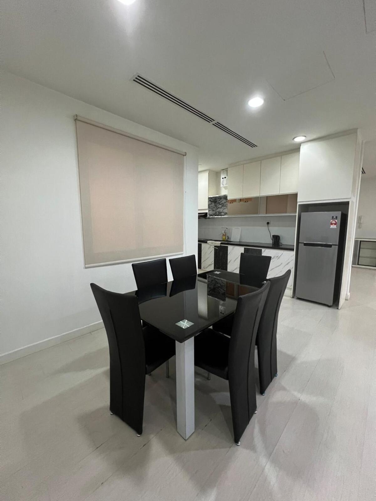 Pangsapuri Convenient Klcc 2-bedroom Unit *